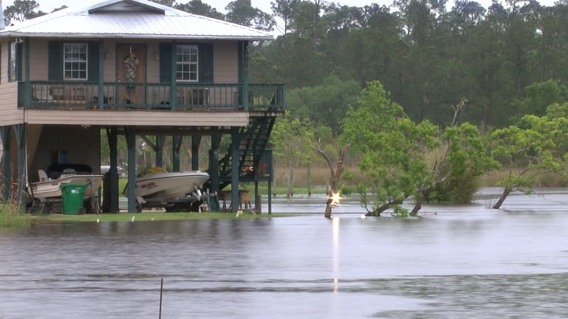 High tides cause flooded roads in Hancock County