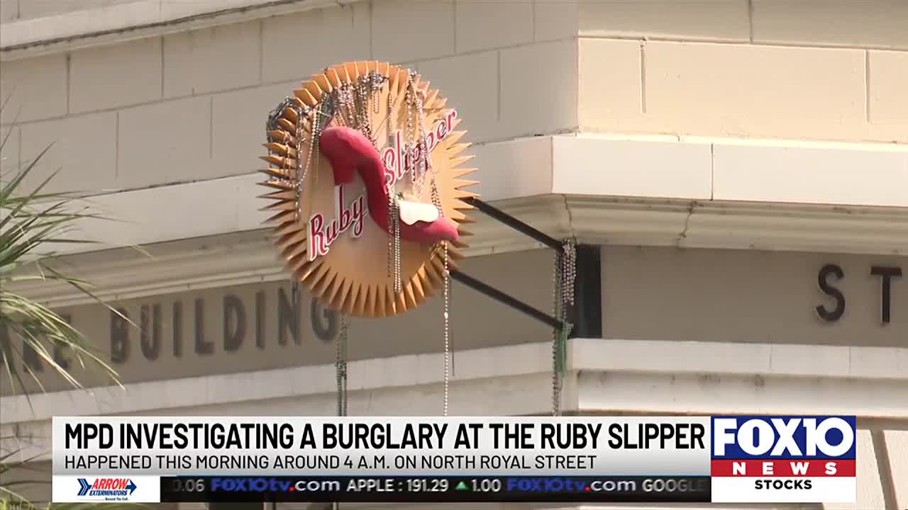 Burglar shatters glass door with tossed rock, steals cash register from downtown eatery, Mobile police say - Vimarsana News