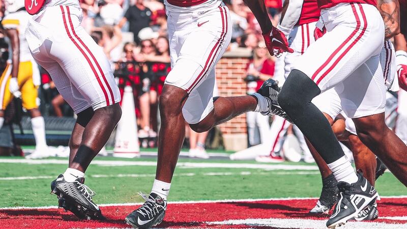 Alabama defeats ULM 63-7